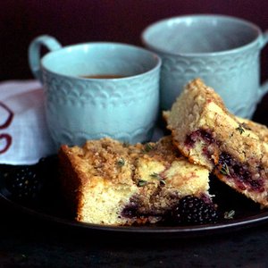 Blackberry-Thyme Crumb Cake