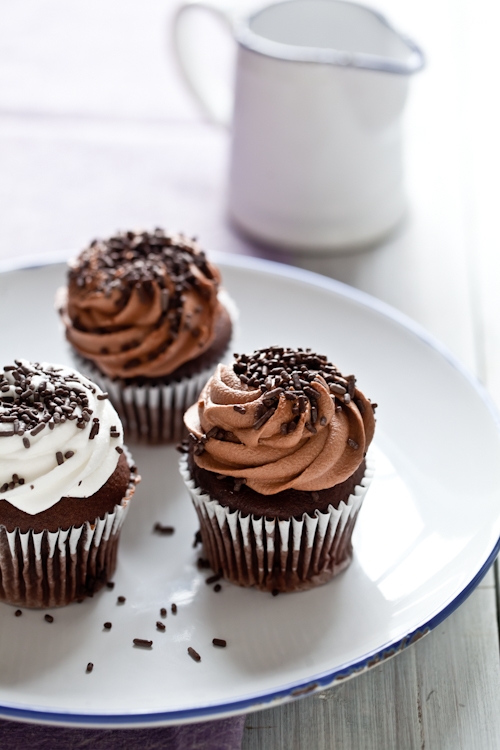 Nutella Cupcakes with Nutella and Cream Cheese Frosting