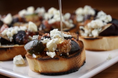 Grilled Fig Bruschetta