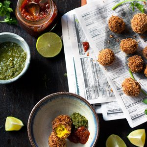 Spicy Indian Potato Balls with Fresh Coriander Chutney