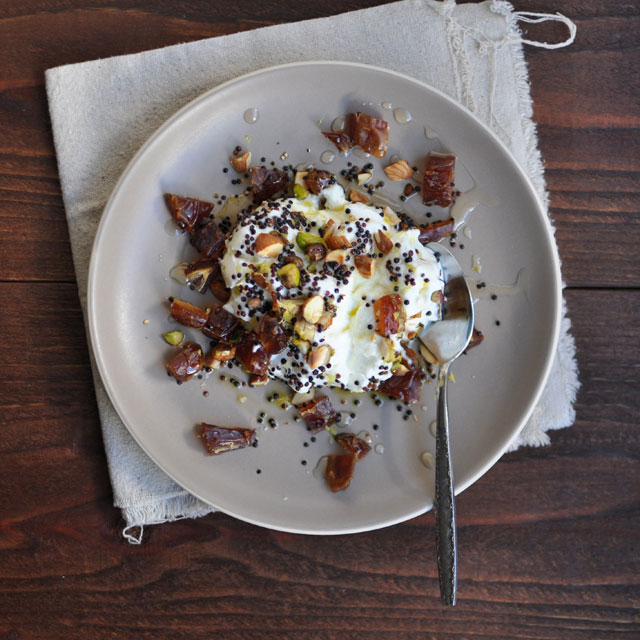 Yogurt with Toasted Quinoa, Dates and Nuts