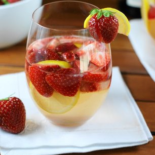 Fresh Strawberry Sangria