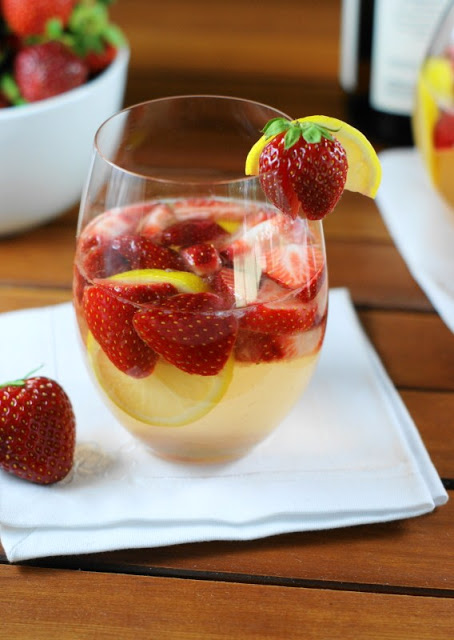 Fresh Strawberry Sangria