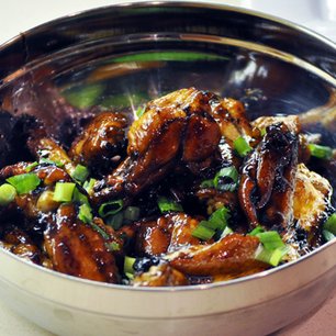 Sticky Honey Garlic Chicken Wings